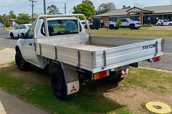 2014 Mitsubishi Triton GL MN