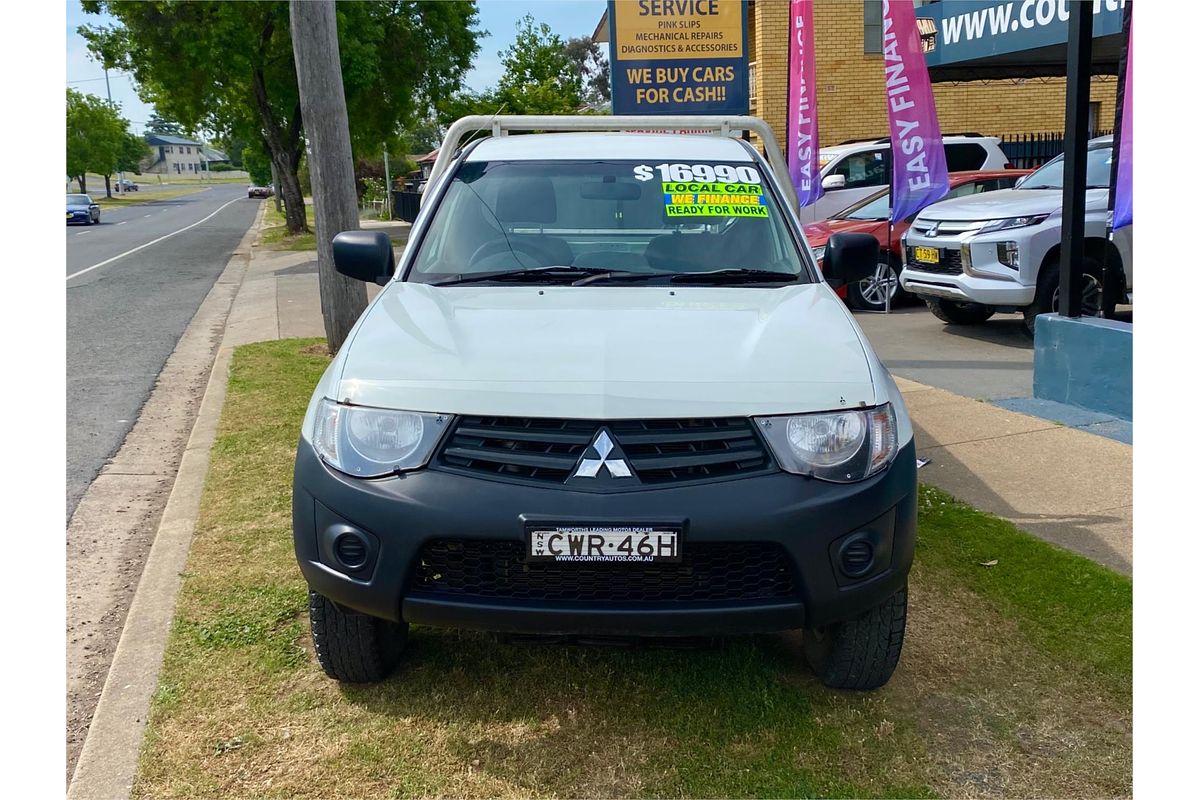 2014 Mitsubishi Triton GL MN