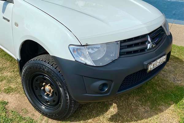 2014 Mitsubishi Triton GL MN