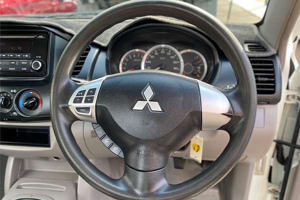 2014 Mitsubishi Triton GL MN