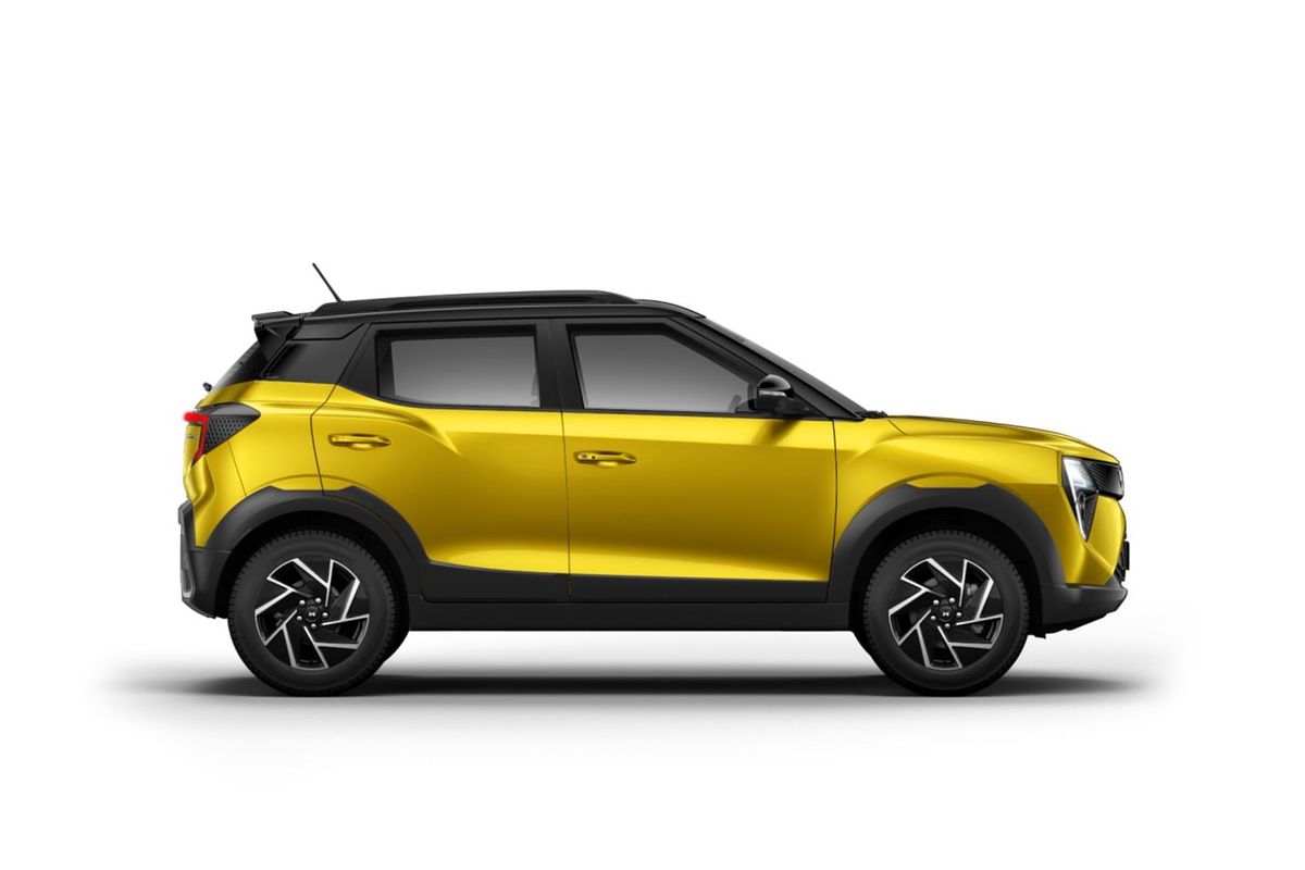 2025 Mahindra XUV3XO AX7L