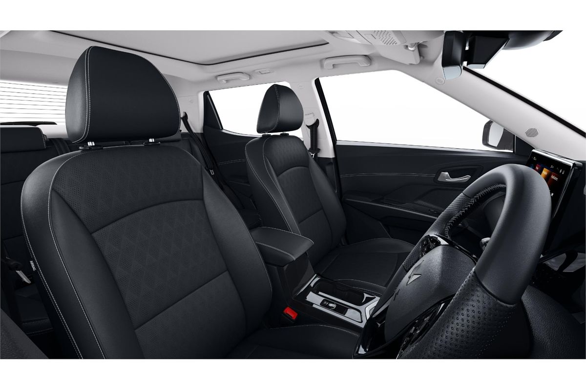 2025 Mahindra XUV3XO AX7L