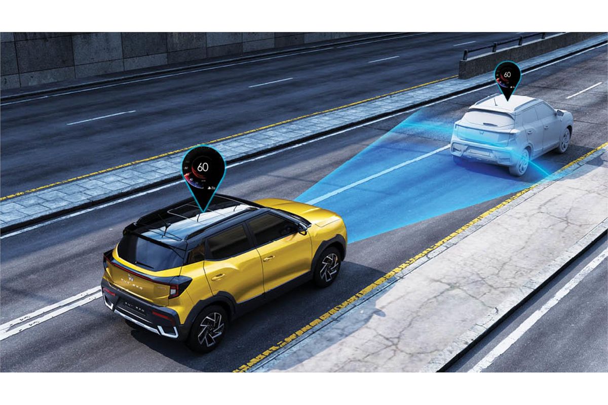 2025 Mahindra XUV3XO AX7L
