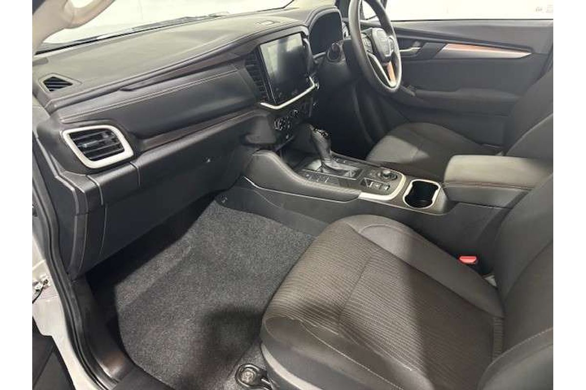 2025 Isuzu MU-X LS-M