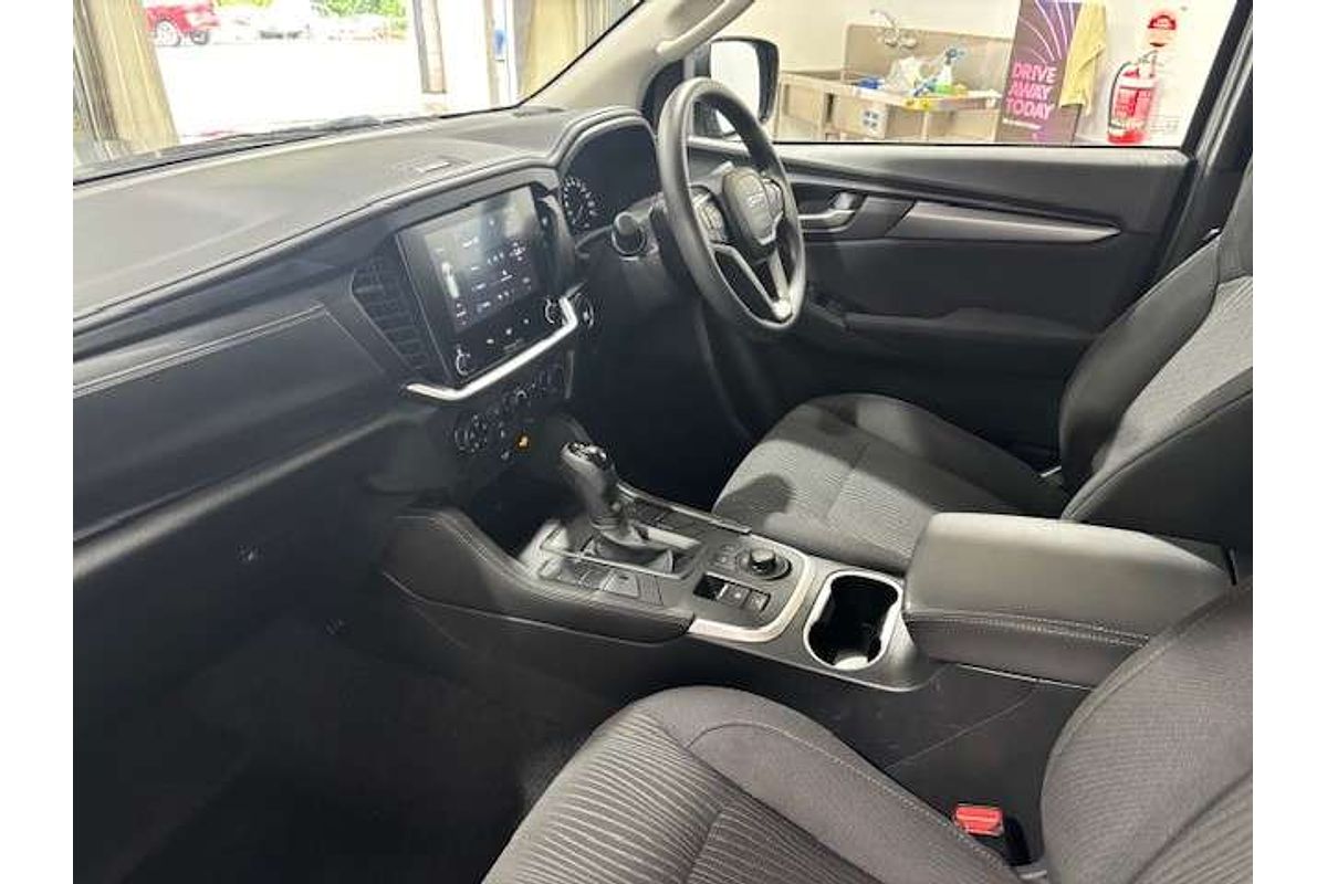 2025 Isuzu MU-X LS-M