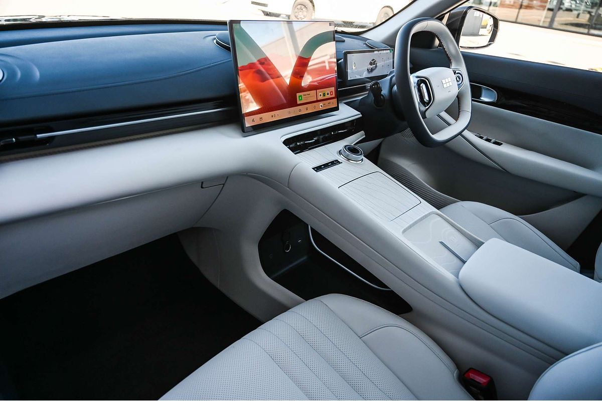 2025 Geely Starray EM-i Inspire P145