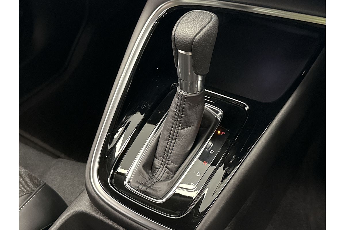 2023 Honda HR-V e:HEV L