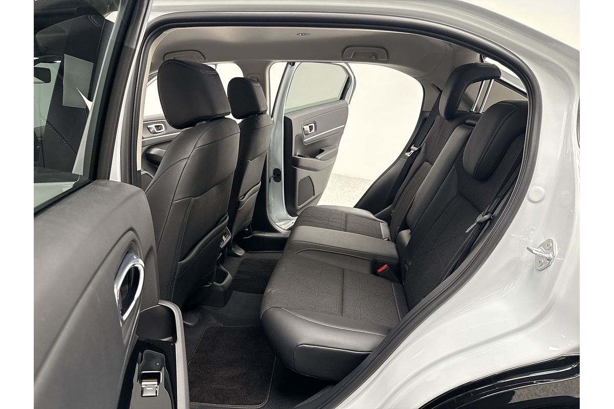 2023 Honda HR-V e:HEV L