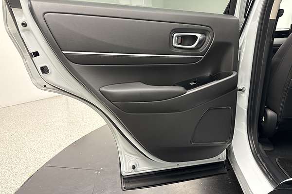 2023 Honda HR-V e:HEV L