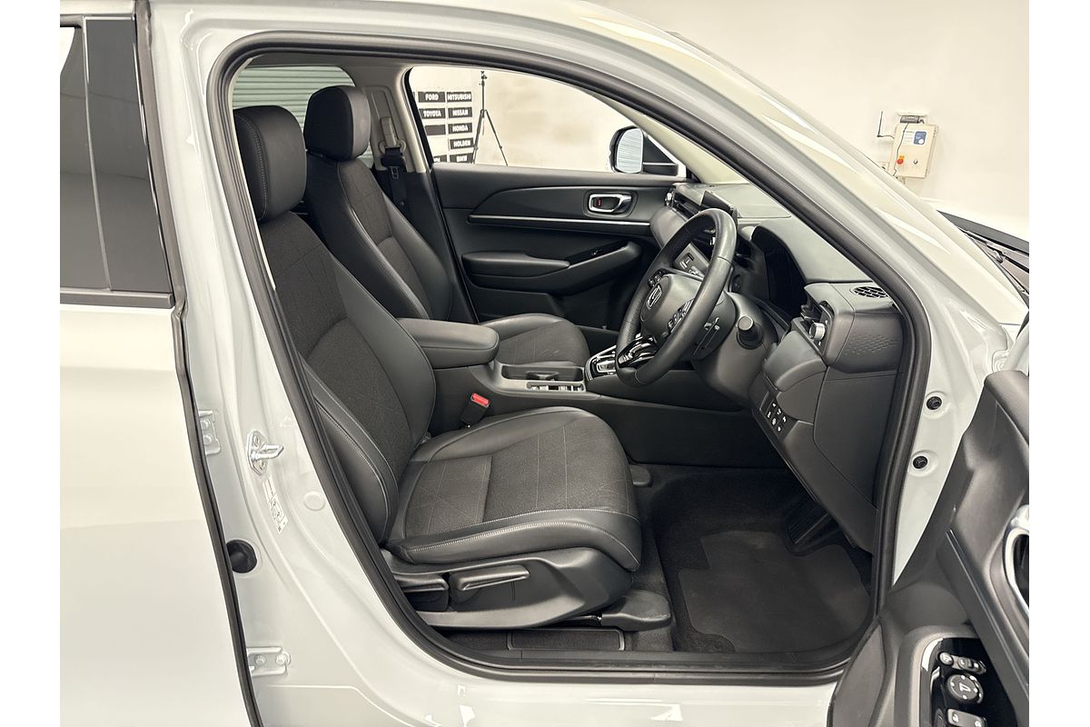 2023 Honda HR-V e:HEV L