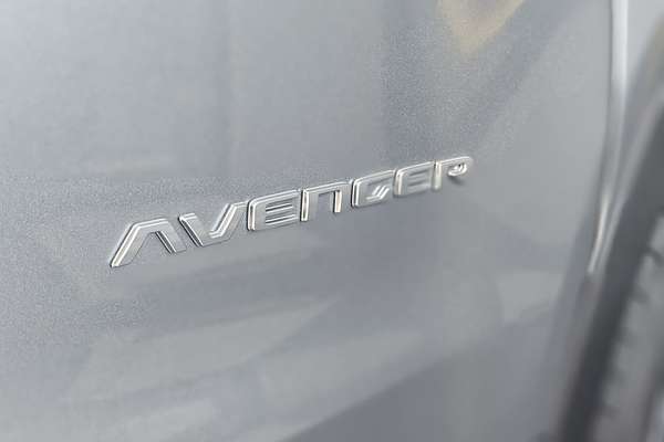 2024 Jeep Avenger Summit JJ