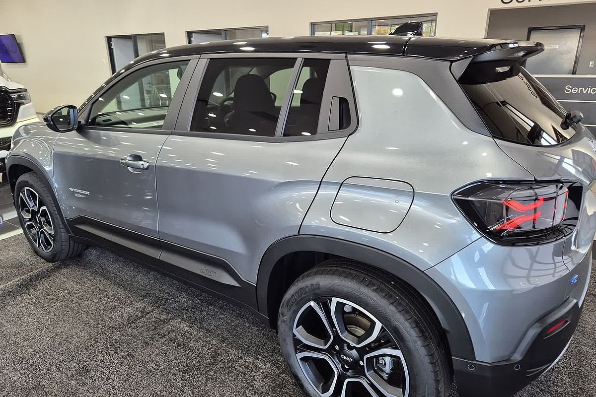 2024 Jeep Avenger Summit JJ