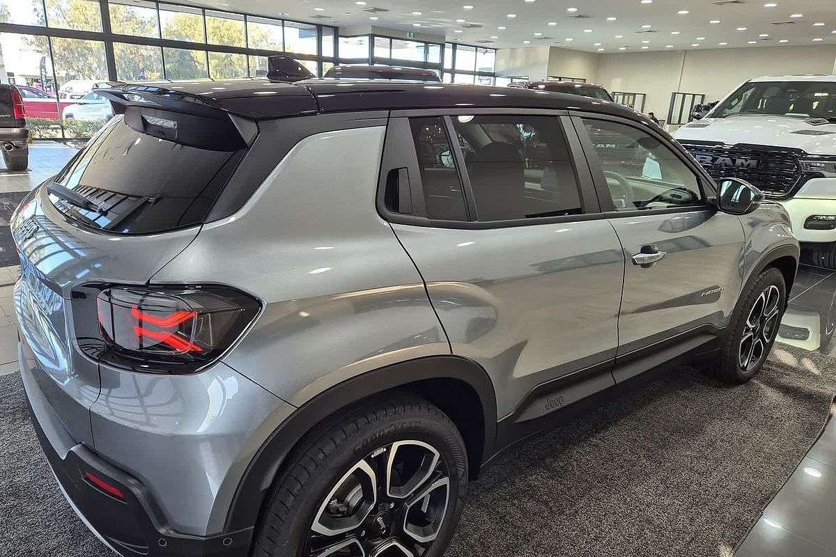 2024 Jeep Avenger Summit JJ