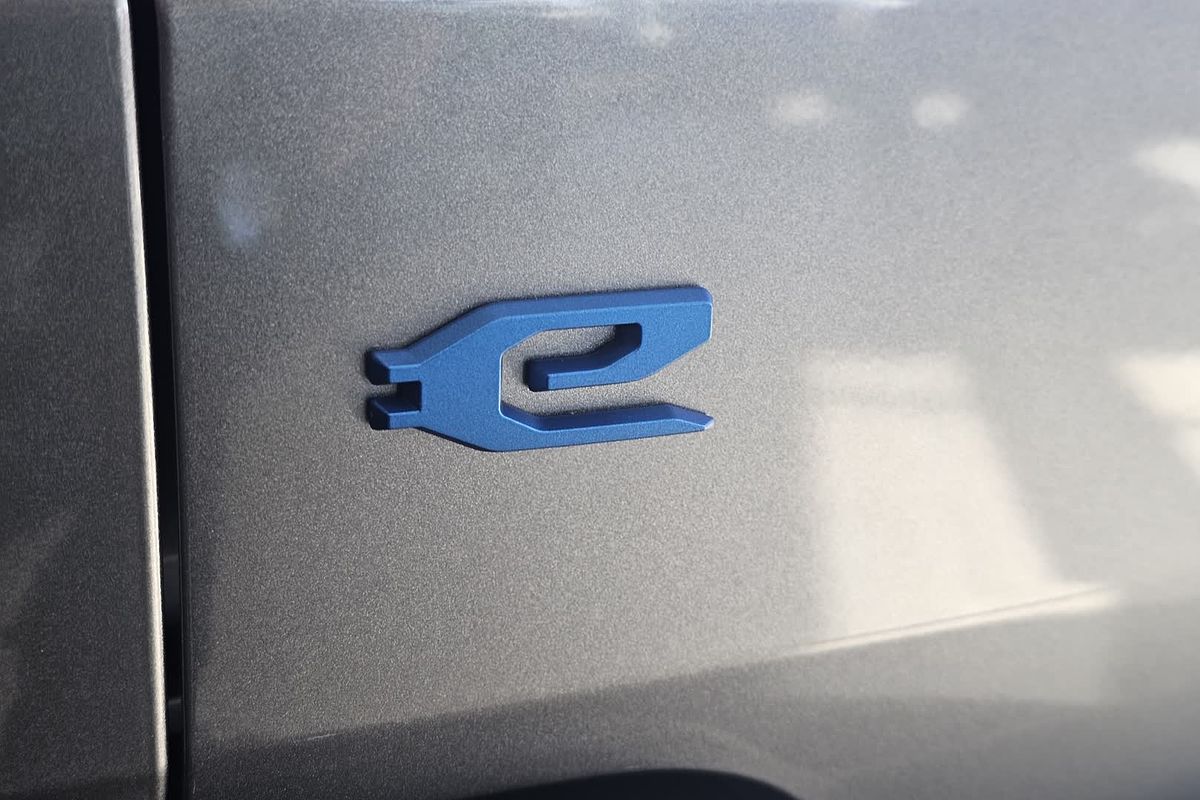 2024 Jeep Avenger Summit JJ