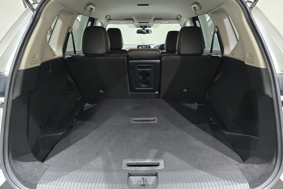 2023 Nissan X-TRAIL ST-L T33