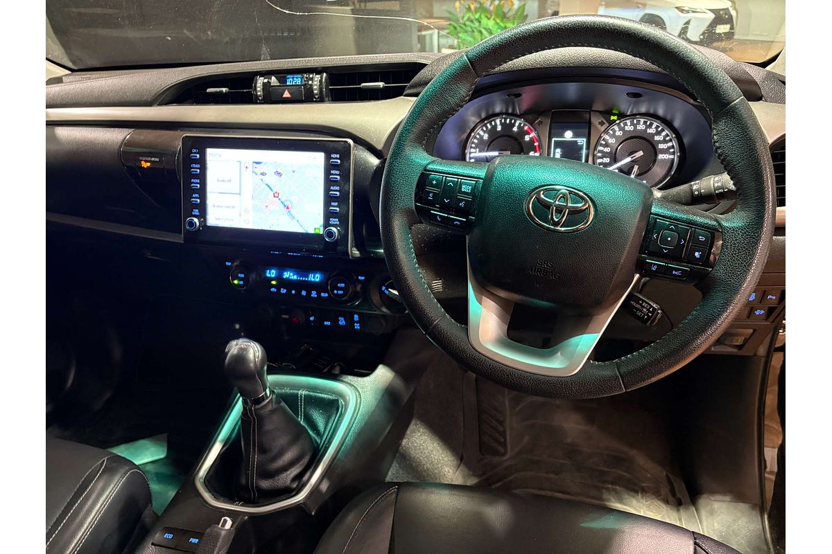 2022 Toyota Hilux SR5 GUN126R 4X4