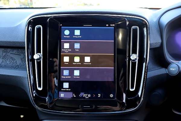 2023 Volvo XC40 Recharge Pure Electric