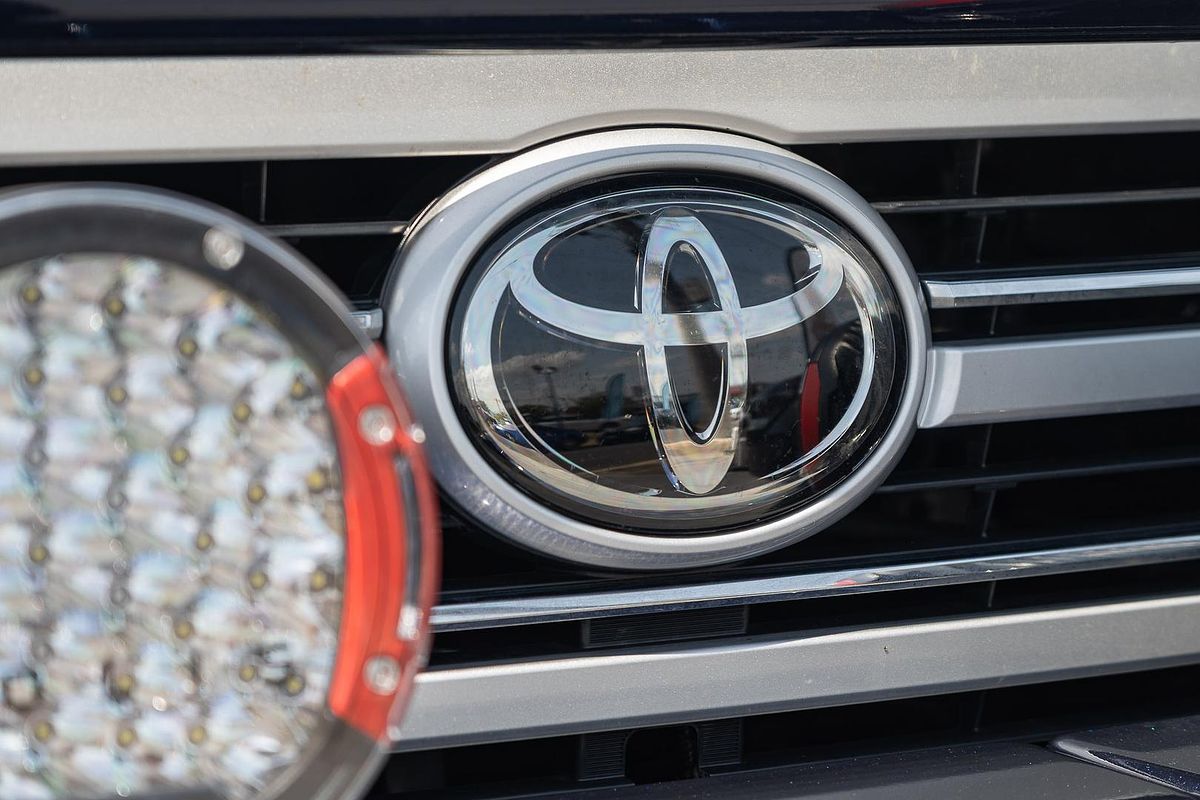 2023 Toyota Landcruiser Sahara FJA300R