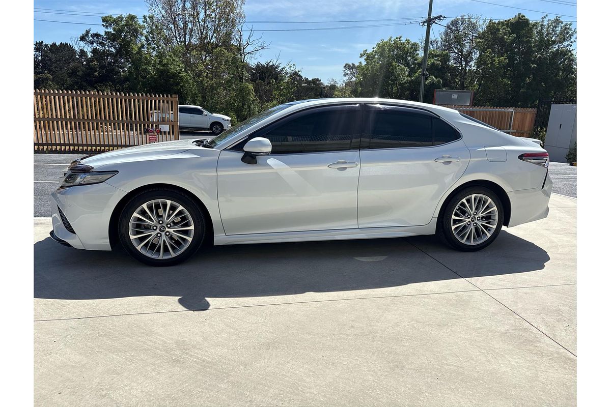 2018 Toyota Camry SL GSV70R