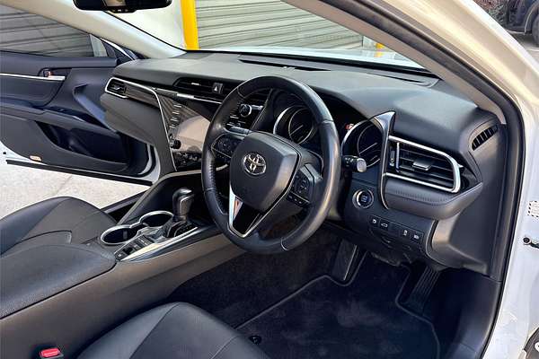 2018 Toyota Camry SL GSV70R