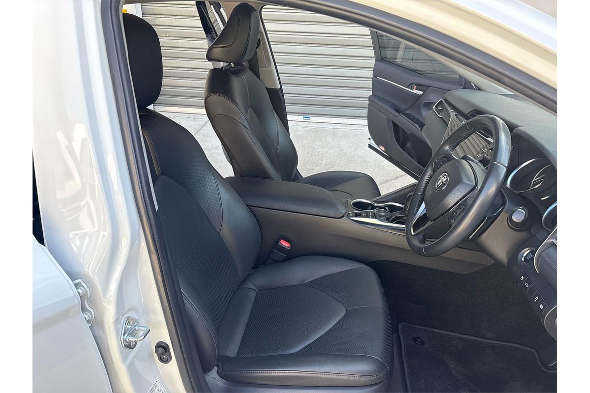 2018 Toyota Camry SL GSV70R