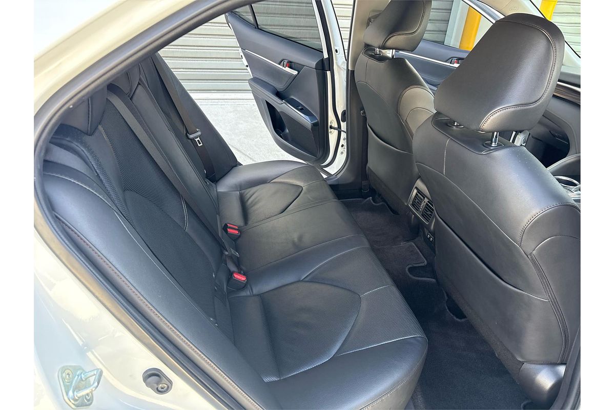 2018 Toyota Camry SL GSV70R