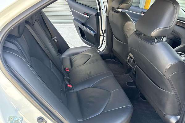 2018 Toyota Camry SL GSV70R