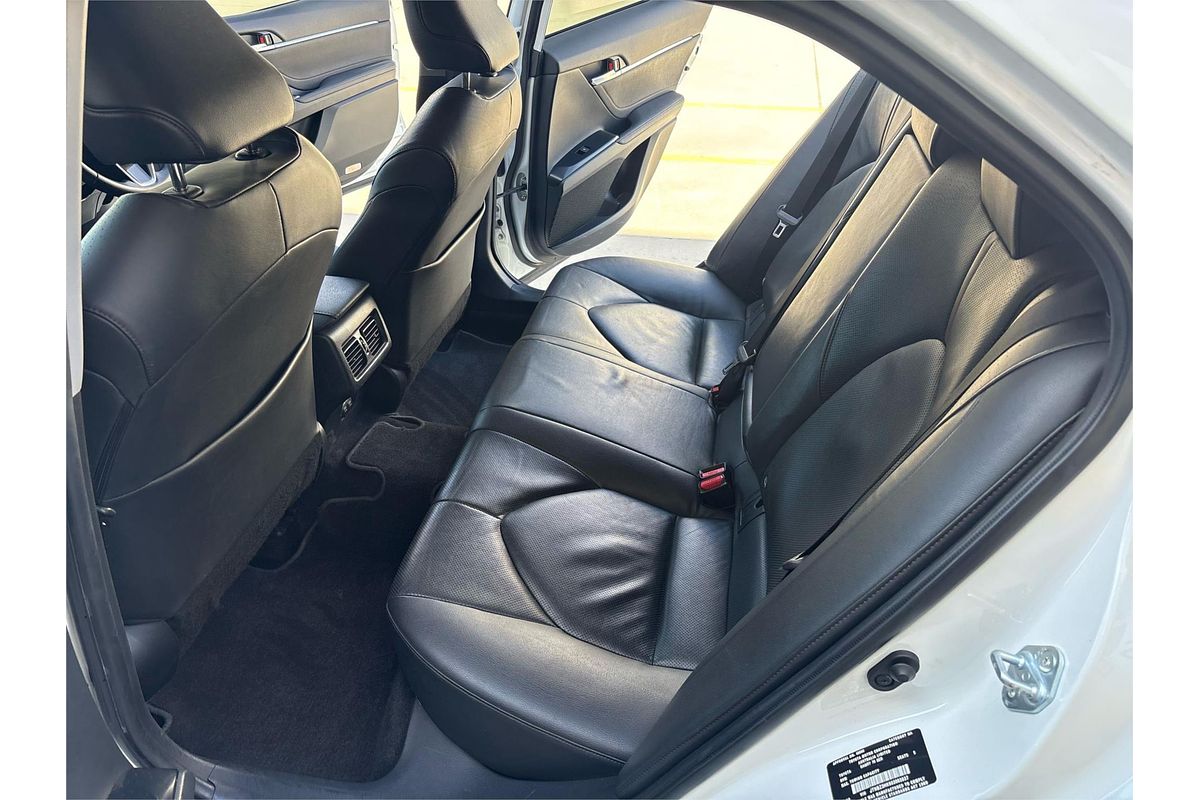 2018 Toyota Camry SL GSV70R