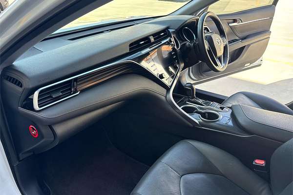 2018 Toyota Camry SL GSV70R