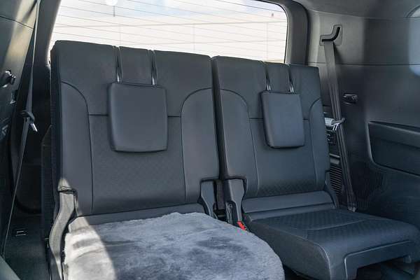 2023 Toyota Landcruiser Sahara FJA300R