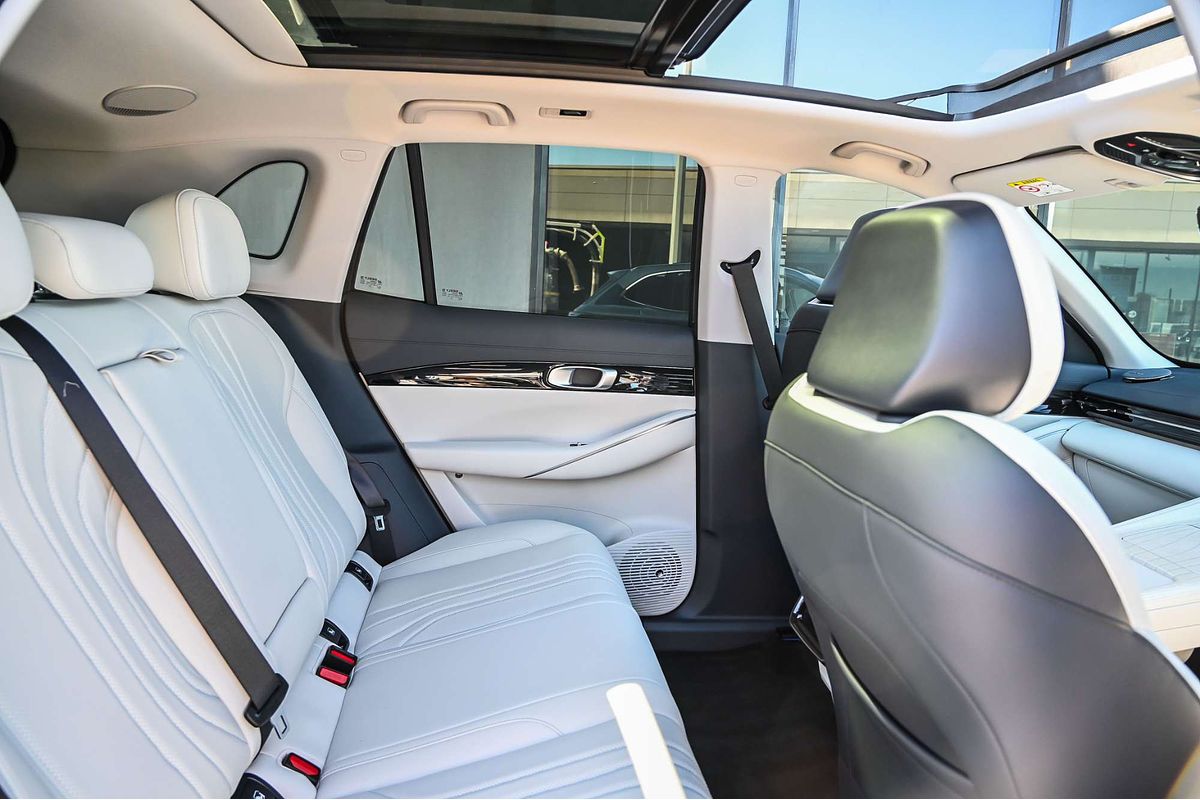 2025 Geely Starray EM-i Inspire P145
