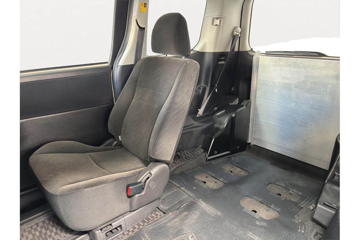 2012 Toyota Voxy XL Edition Welcab ZRR70