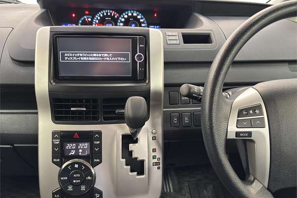 2012 Toyota Voxy XL Edition Welcab ZRR70