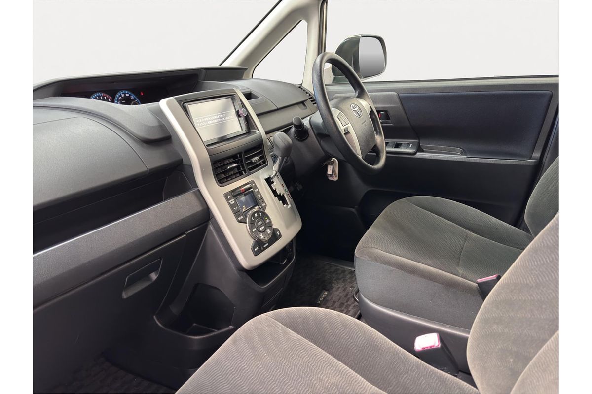 2012 Toyota Voxy XL Edition Welcab ZRR70