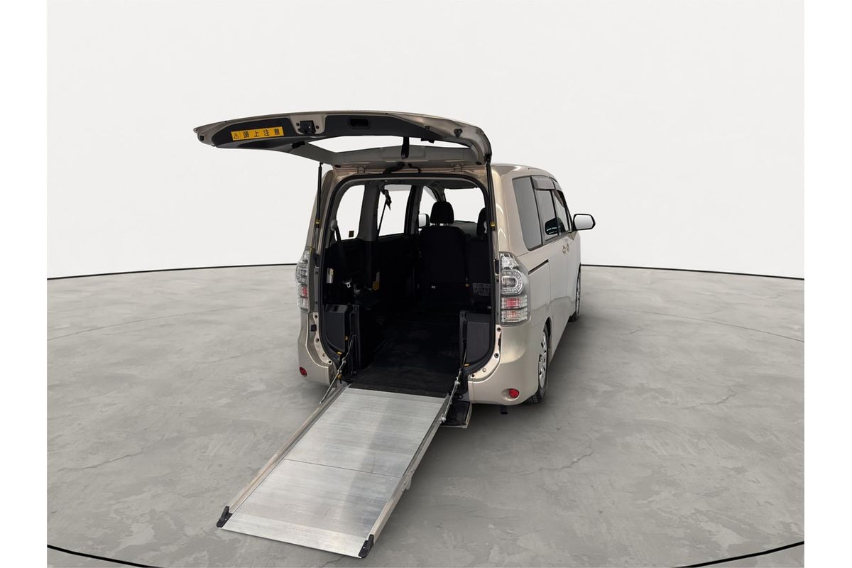 2012 Toyota Voxy XL Edition Welcab ZRR70