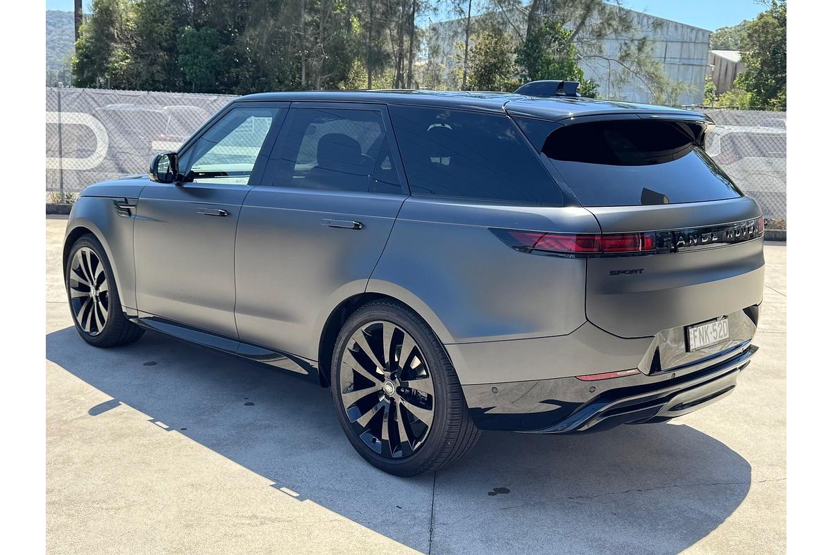 2025 Land Rover Range Rover Sport D300 Dynamic SE L461