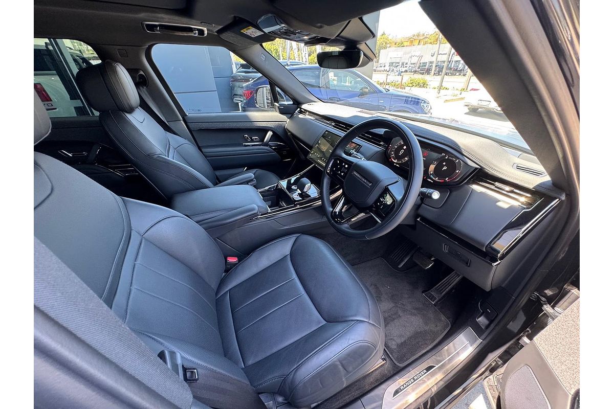 2025 Land Rover Range Rover Sport D300 Dynamic SE L461