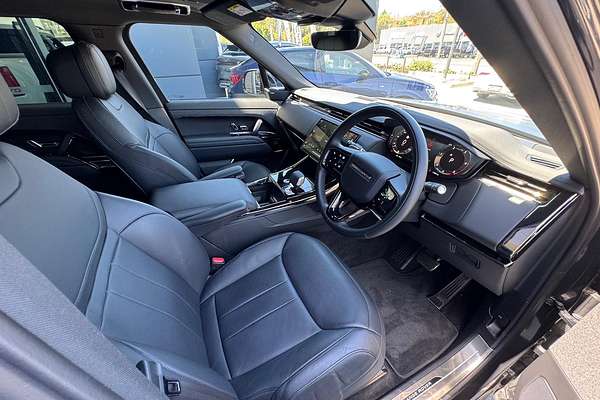 2025 Land Rover Range Rover Sport D300 Dynamic SE L461