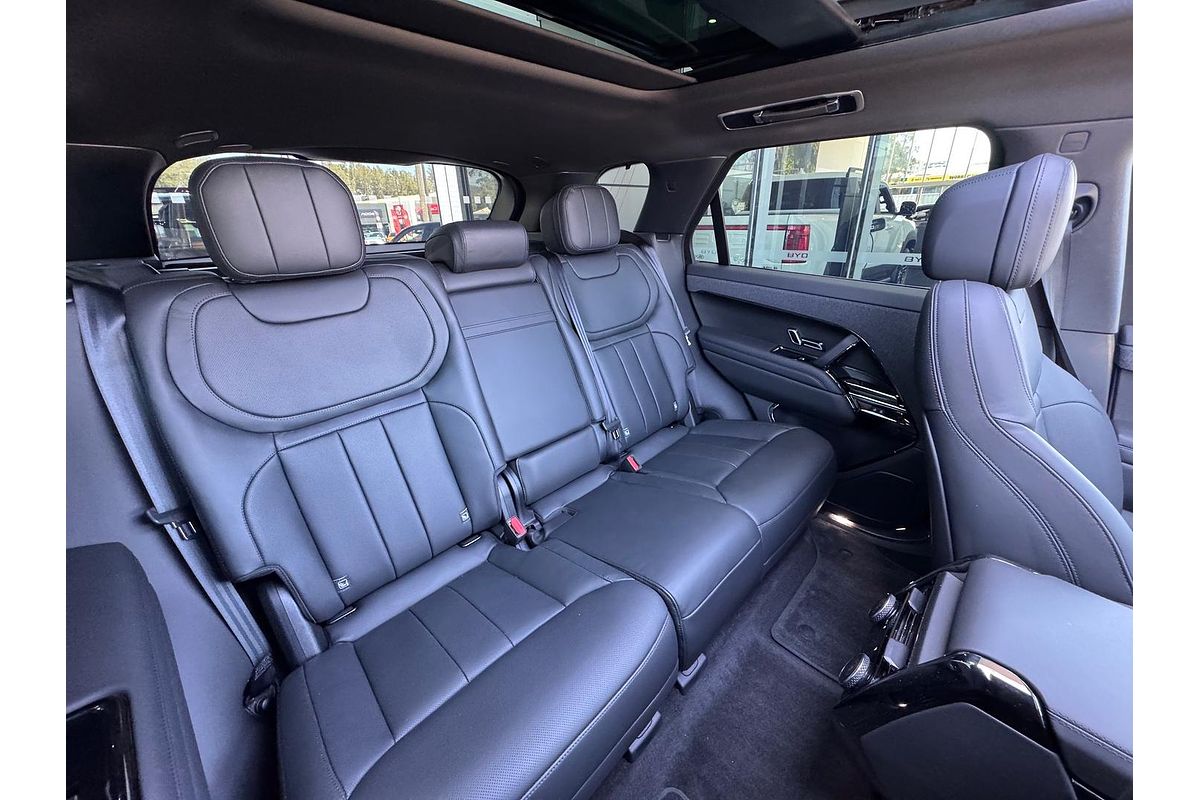 2025 Land Rover Range Rover Sport D300 Dynamic SE L461