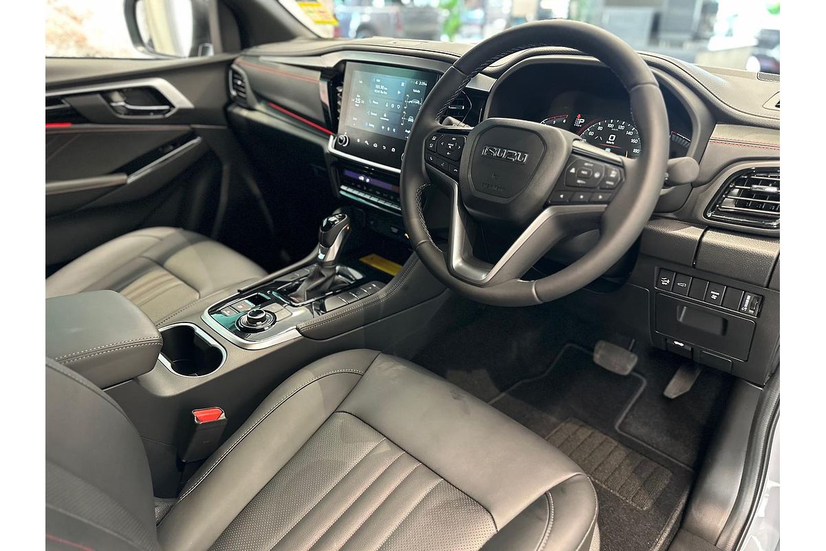 2025 Isuzu MU-X X-TERRAIN