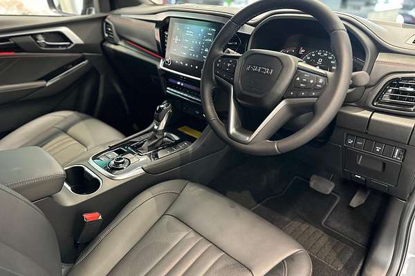 2025 Isuzu MU-X X-TERRAIN