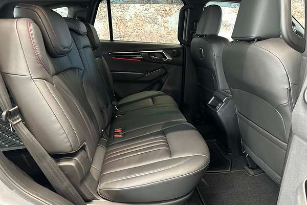 2025 Isuzu MU-X X-TERRAIN