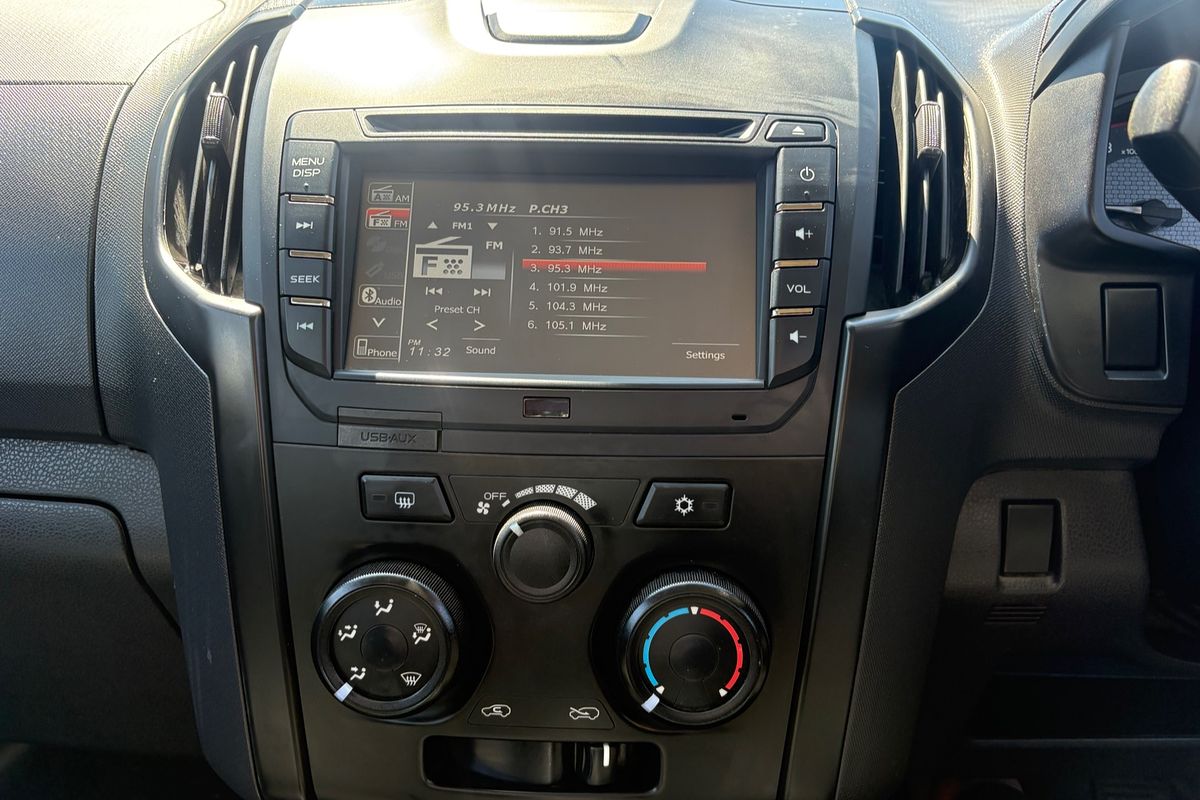 2017 Isuzu D-MAX SX Rear Wheel Drive