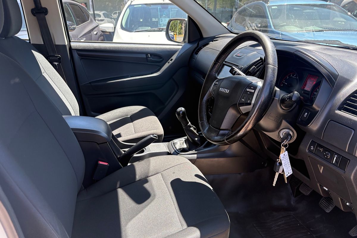 2017 Isuzu D-MAX SX Rear Wheel Drive