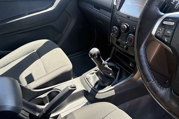 2017 Isuzu D-MAX SX Rear Wheel Drive
