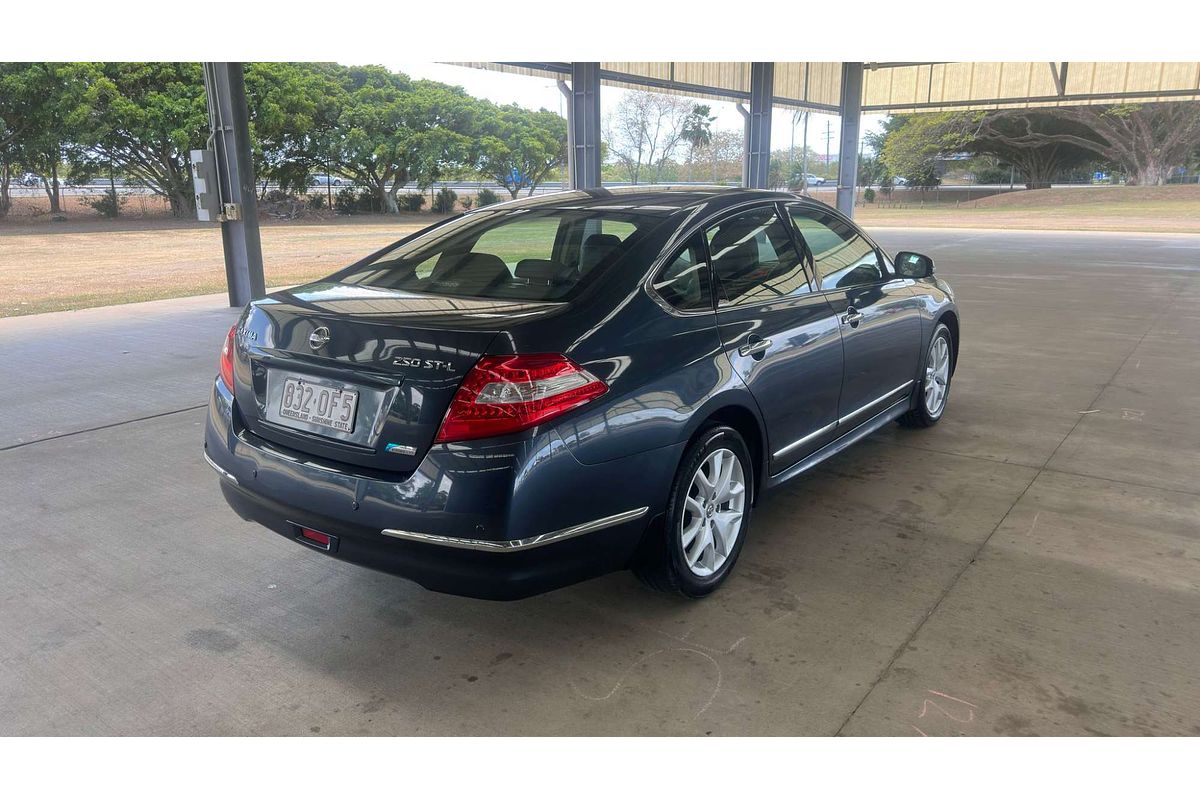 2011 Nissan Maxima 250 ST-L J32