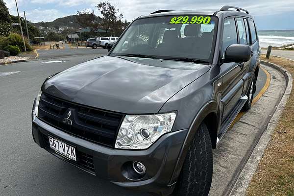 2013 Mitsubishi Pajero GLX-R NW