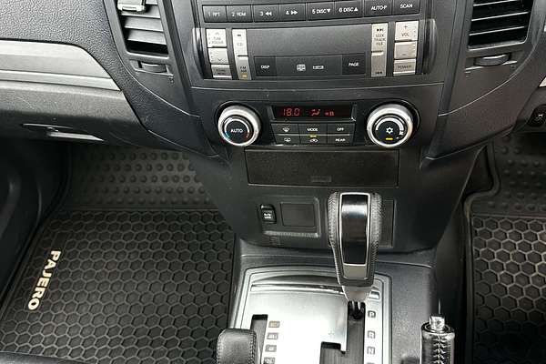 2013 Mitsubishi Pajero GLX-R NW