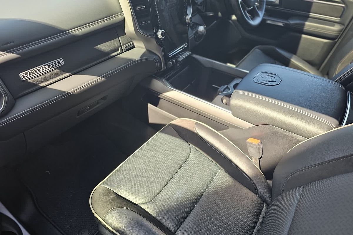 2024 RAM 1500 Laramie DT 4X4 SWB