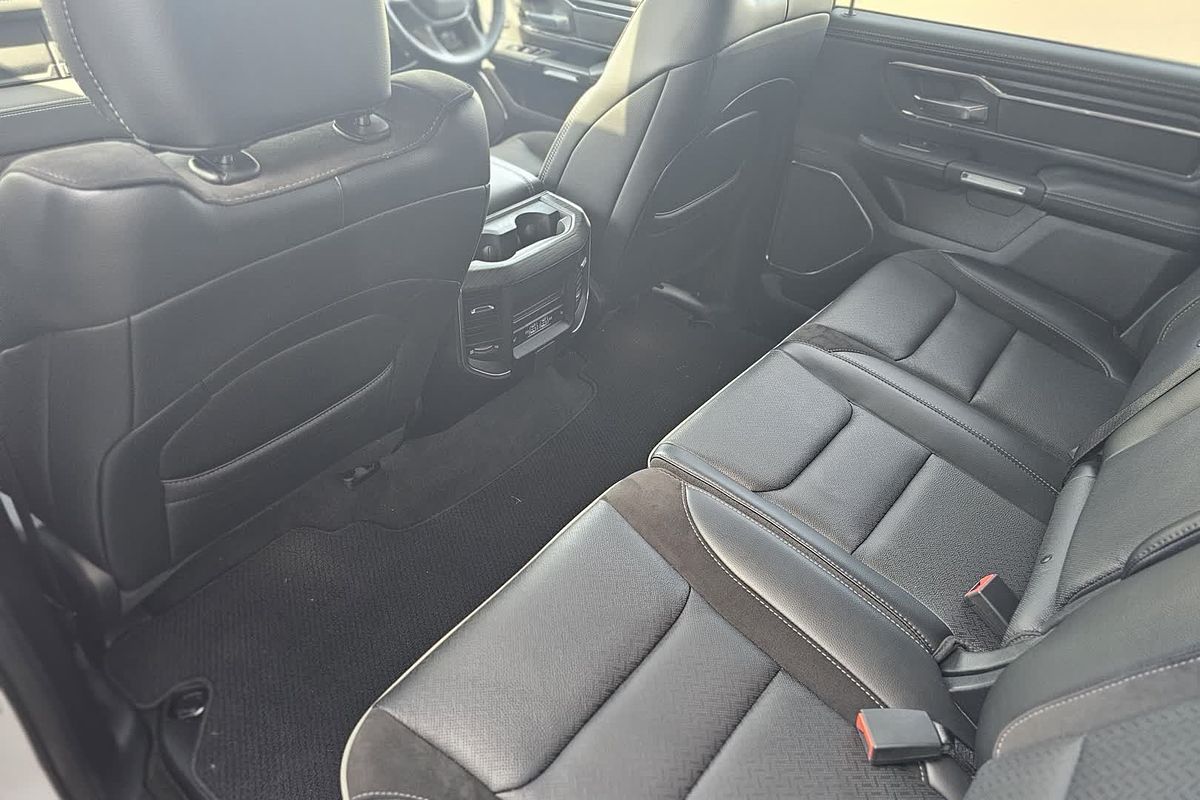 2024 RAM 1500 Laramie DT 4X4 SWB